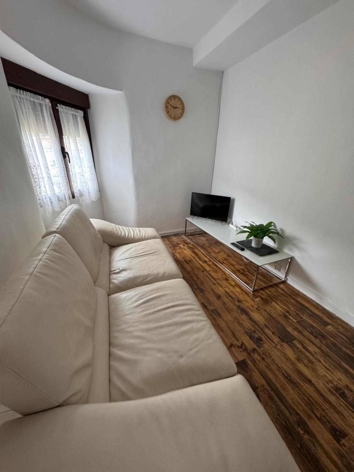 Apartamentos El Cascarin Кангас-дель-Нарсеа Экстерьер фото